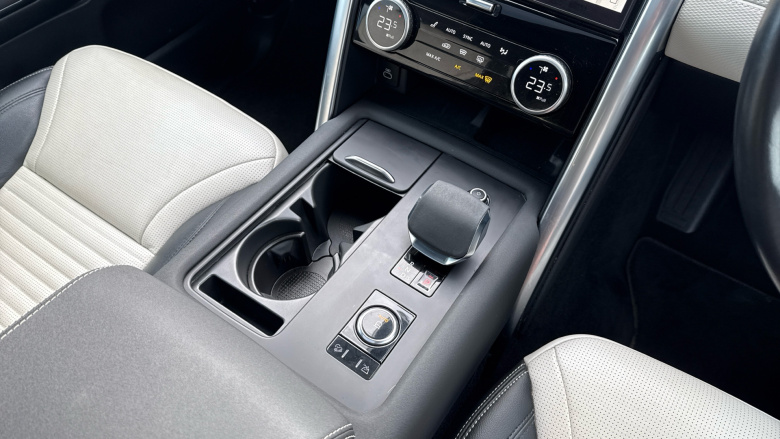 Land Rover Discovery 3.0 P360 R-Dynamic SE 5dr Auto Petrol Station Wagon